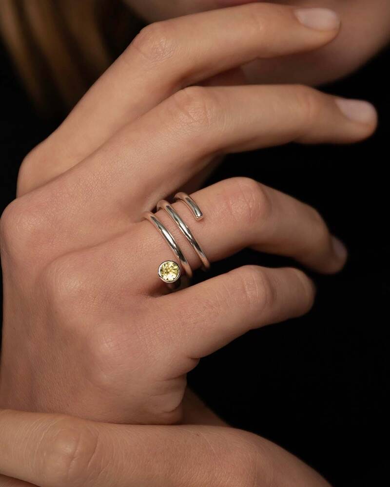 Vera D Ring with Lemon Topaz