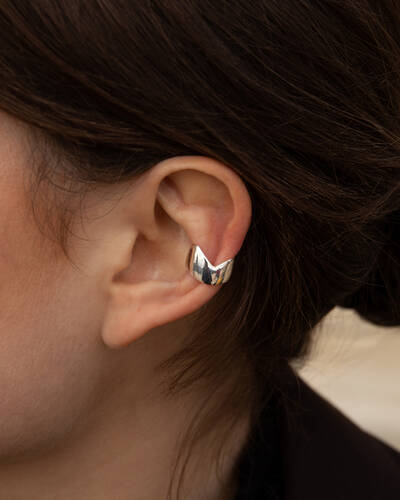 Perfectly Imperfect Band Ear Cuff