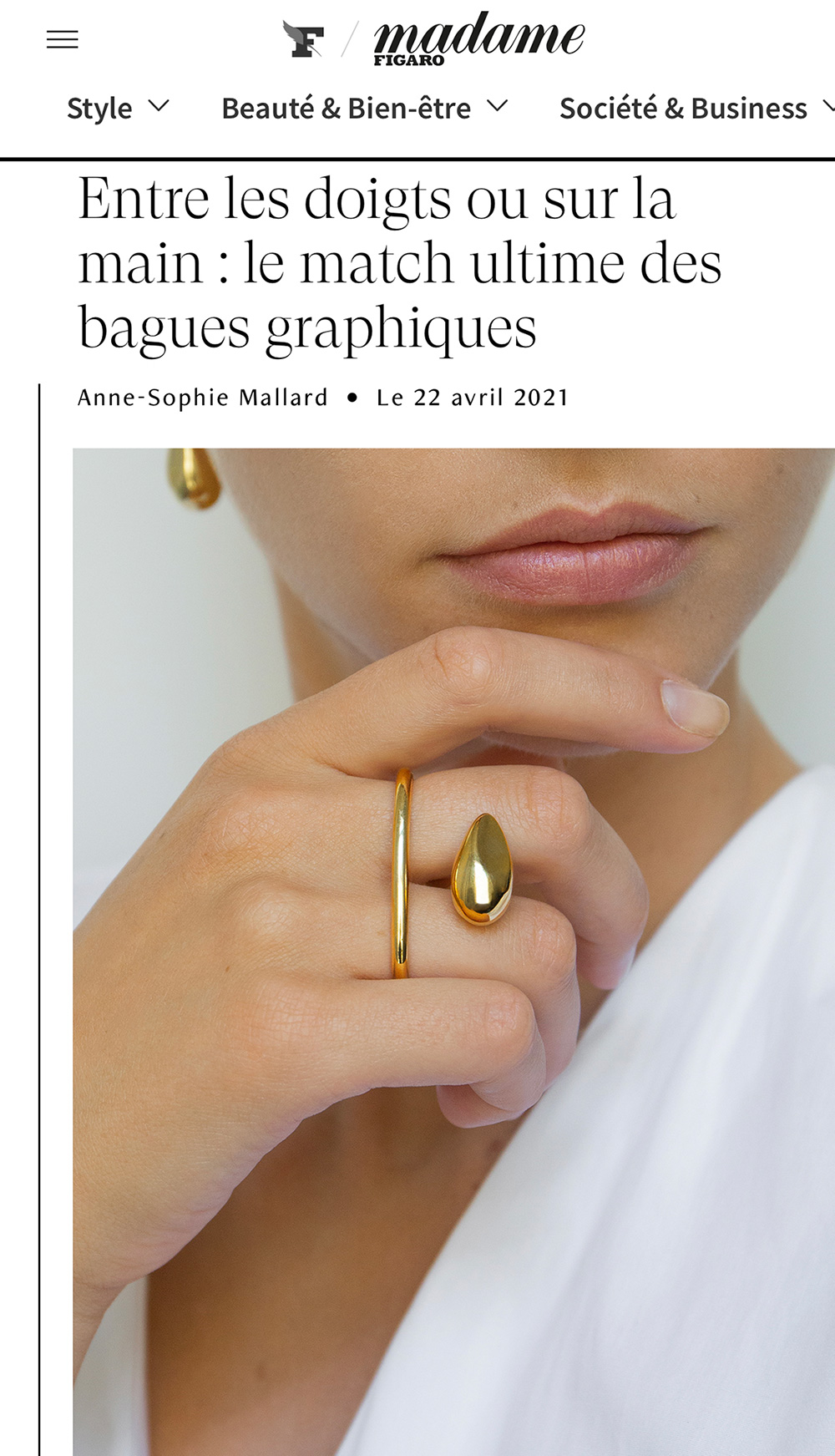 Madame Figaro - Between the fingers or on top of the hand: Ultimate competition of graphic rings