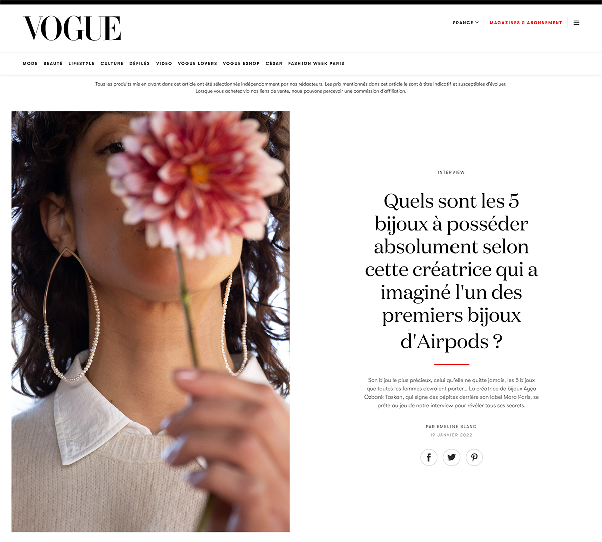 Vogue France - What are the 5 jewels to have absolutely according to this designer who imagined one of the first jewels of AirPods?