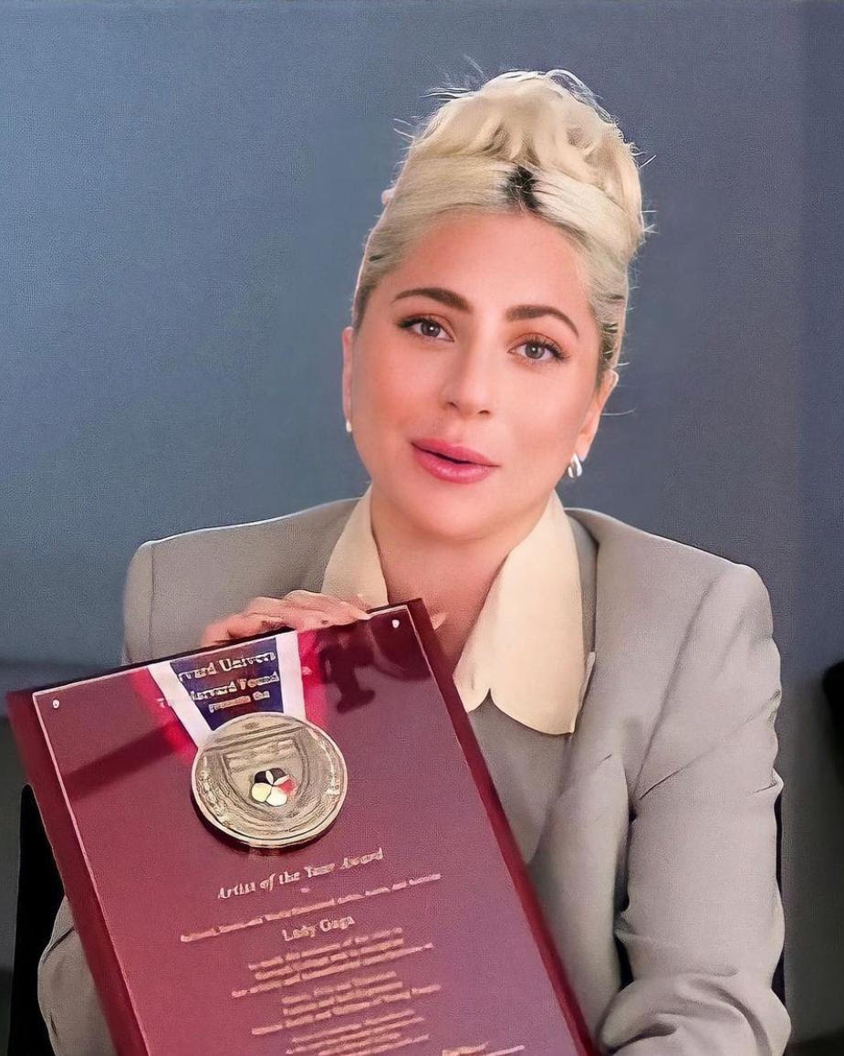 Lady Gaga - Lady Gaga wearing PLANETEE while accepting the Harvard Cultural Rhythms 2022 Artist of the Year Award