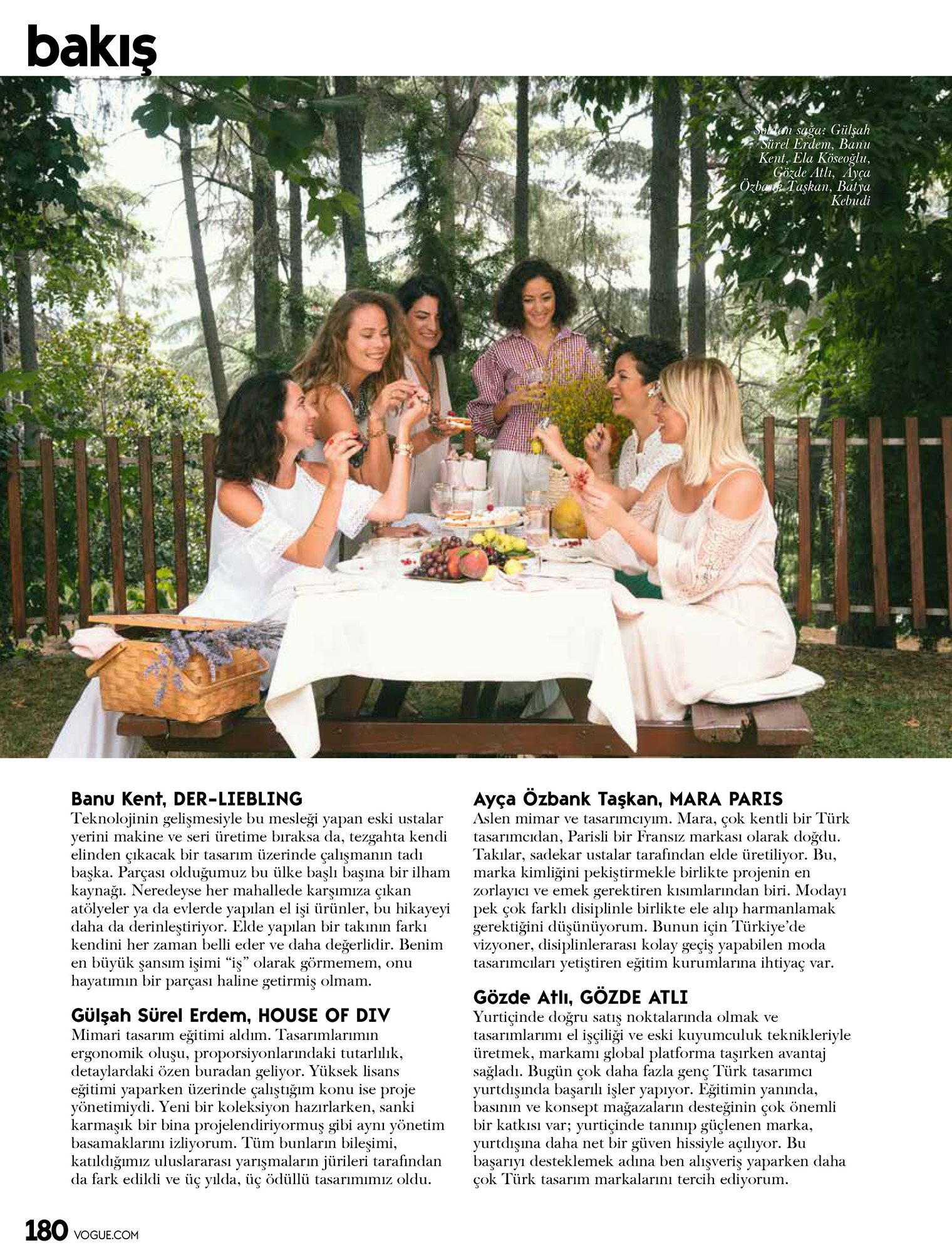 Vogue - Special edition with accessory designers